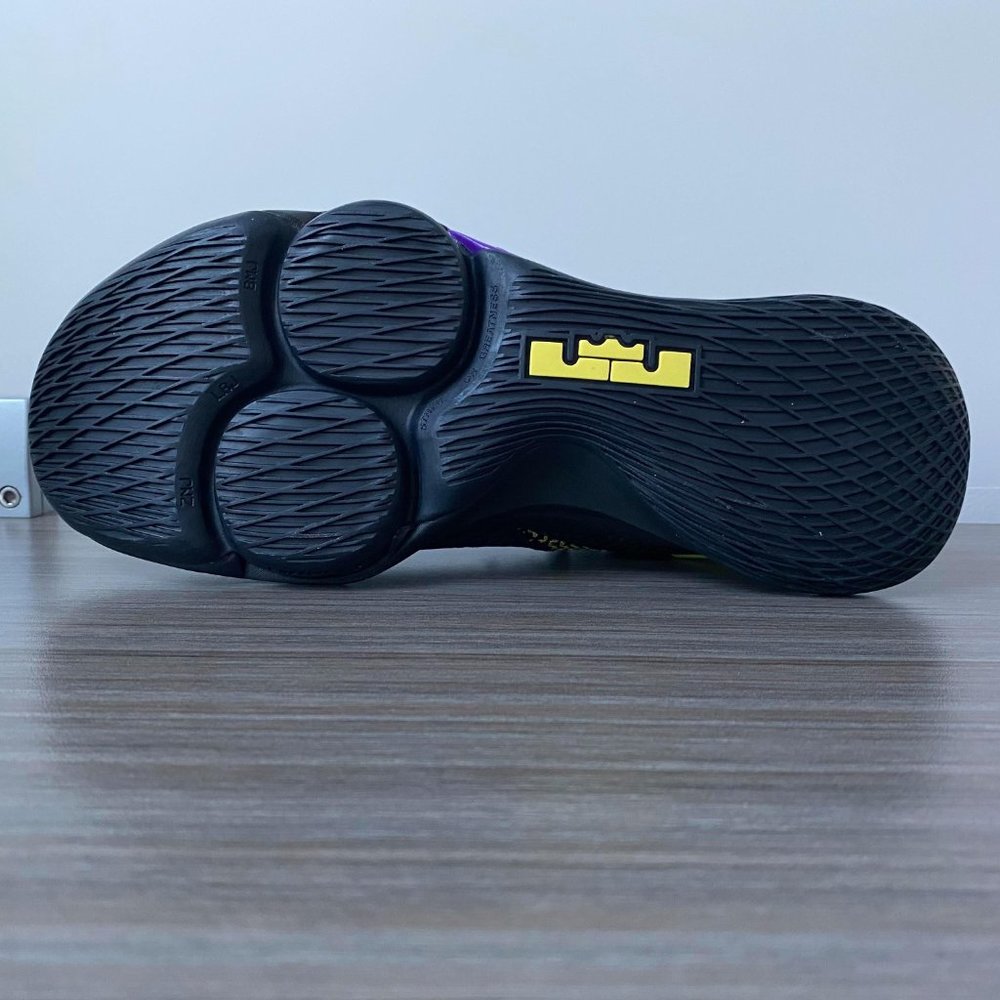 Nike LeBron Witness IV Basketball Shoes Lakers - Picture 9 of 12
